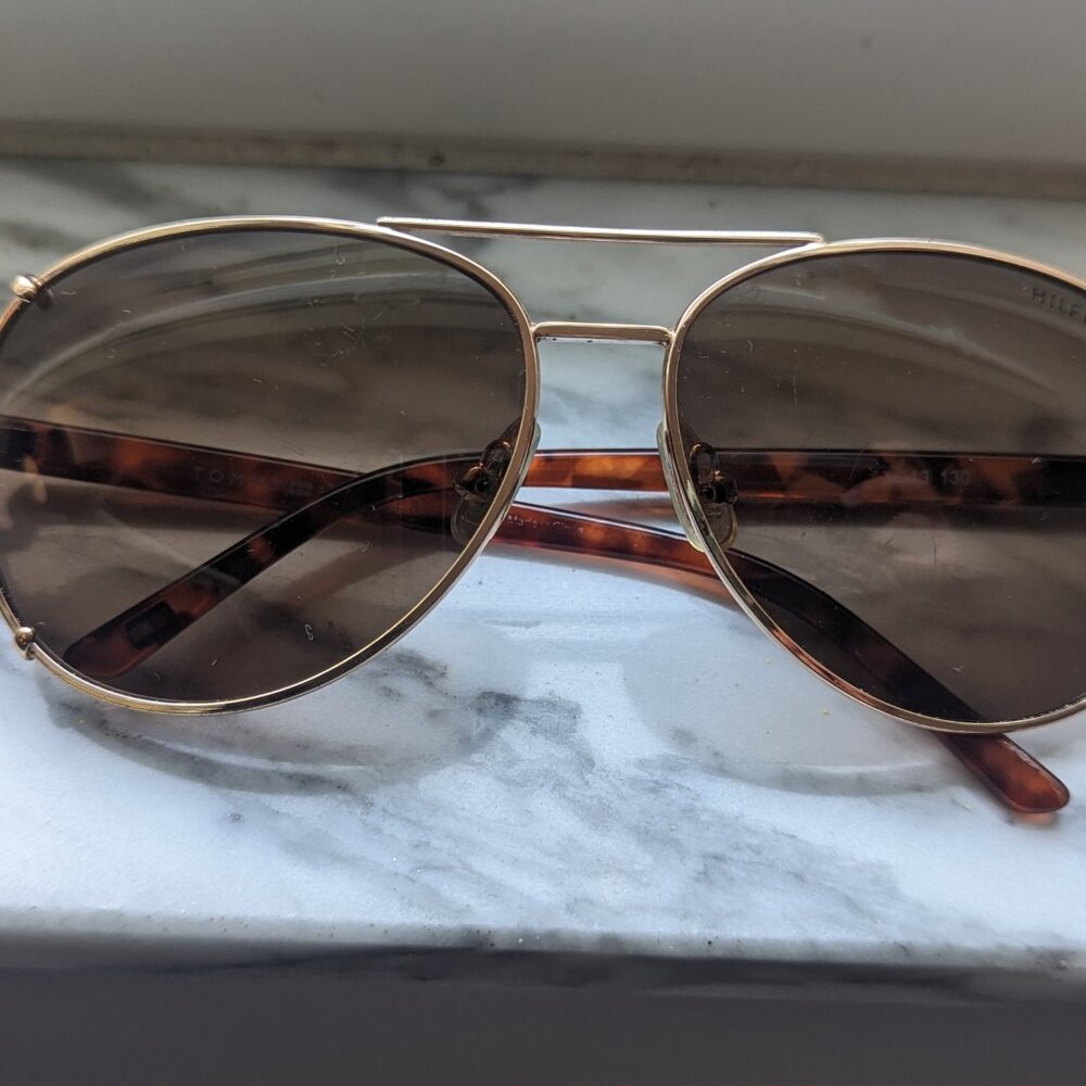 Tommy Hilfiger Gold Aviator Sunglasses for women